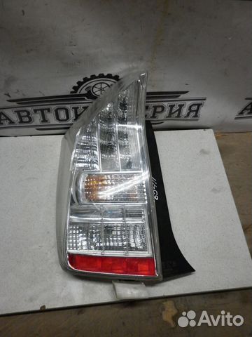 Фонарь Toyota Prius 30 2010 1.8