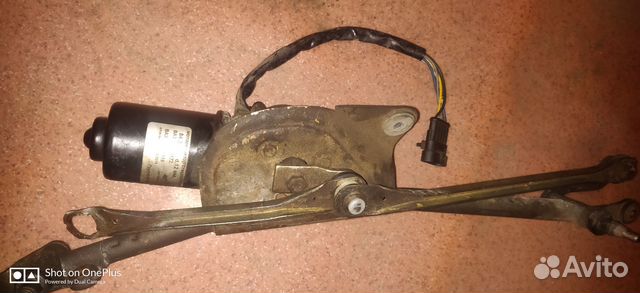 Мотор стеклоочистителя на Гранту