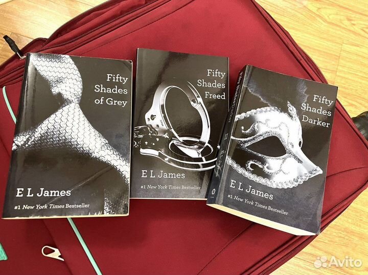 Книги 50 оттенков серого на английском языке