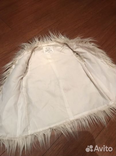 Zara жилетка меховая 104