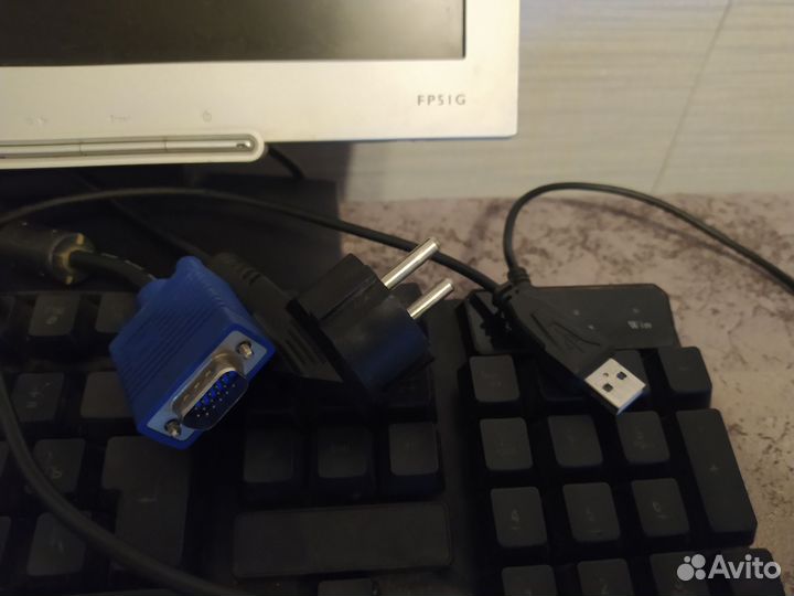 Монитор для компьютера бу, клавиатура бу