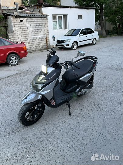 Скутер 150 кубов