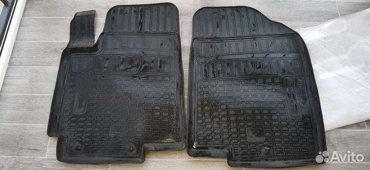 Автомобильные коврики на hyundai solaris 1