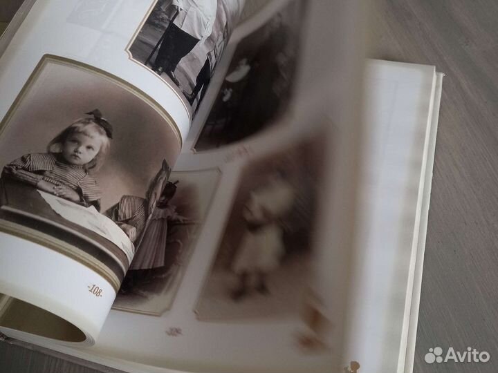 Книга альбом со старинными фотографиями детей