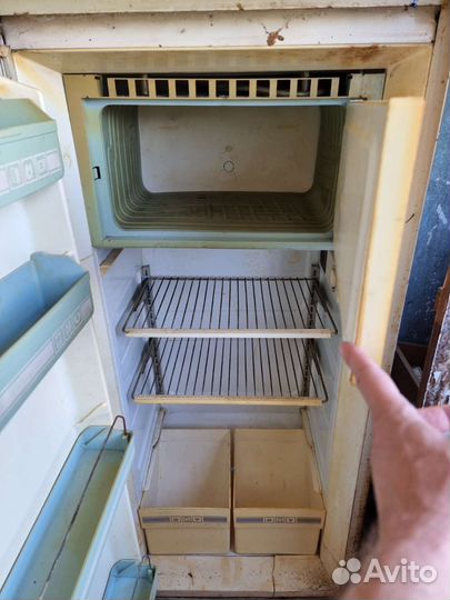 Холодильник бу отдам бесплатно