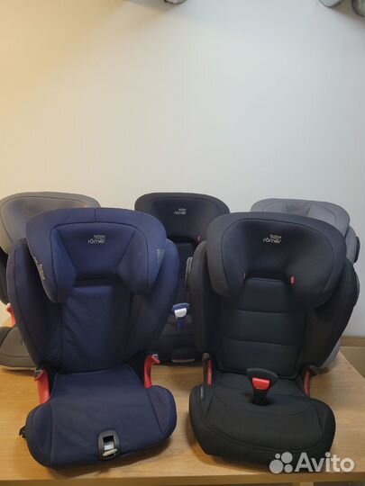 Автомобильное кресло britax romer kidfix синее