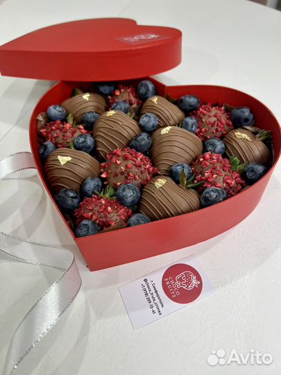 Клубника в шоколаде сердце, сюрприз, подарок