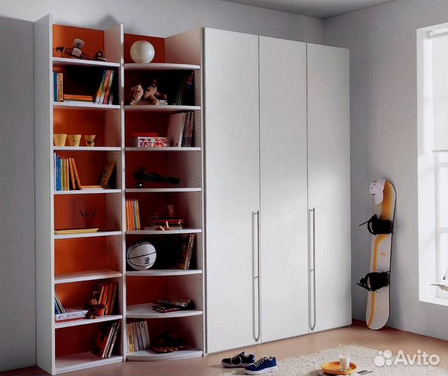 Шкаф распашной