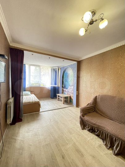 2-к. квартира, 54 м², 3/5 эт.