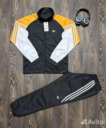 Спортивный костюм adidas (Плащевка)
