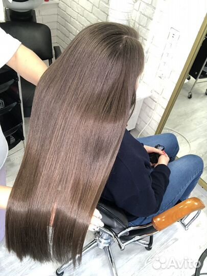 Кератиновое выпрямление волос