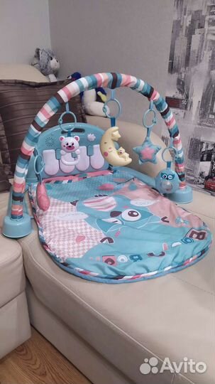 Развивающий коврик с пианино