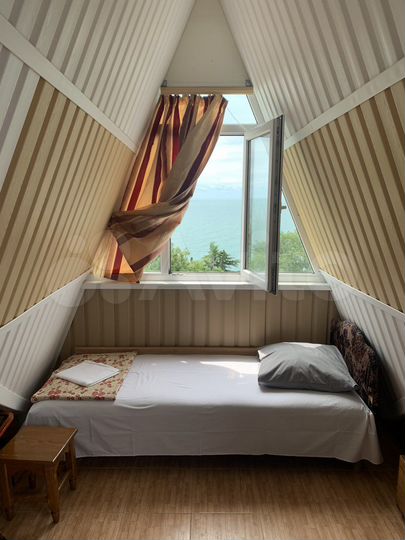 Комната 25 м² в 4-к., 3/3 эт.