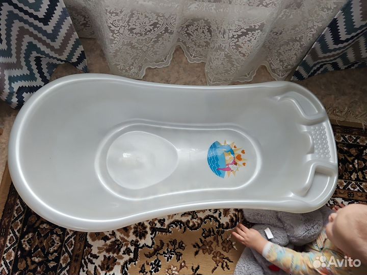 Ванночка для купания с горкой