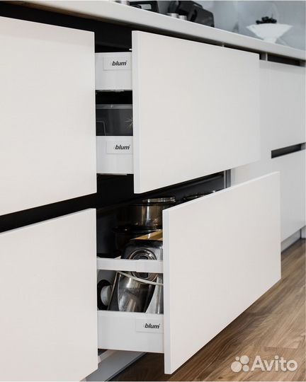 Кухонный гарнитур красивый