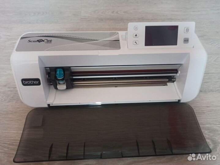 Режущий плоттер brother scanncut cm 300