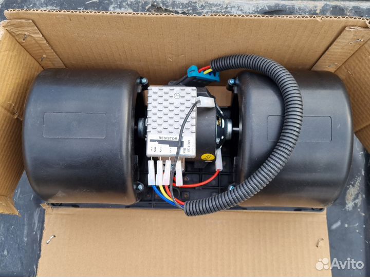 Мотор печки воздуходувки 7003445, 6689762 Вobcat