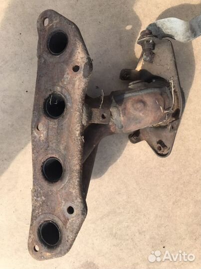 Nissan tiida коллектор выпускной