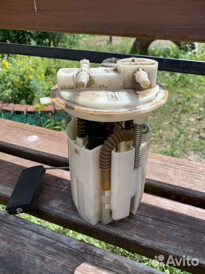 Бензонасос