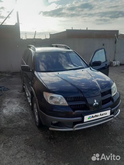 Mitsubishi Outlander 2.4 МТ, 2006, 293 000 км