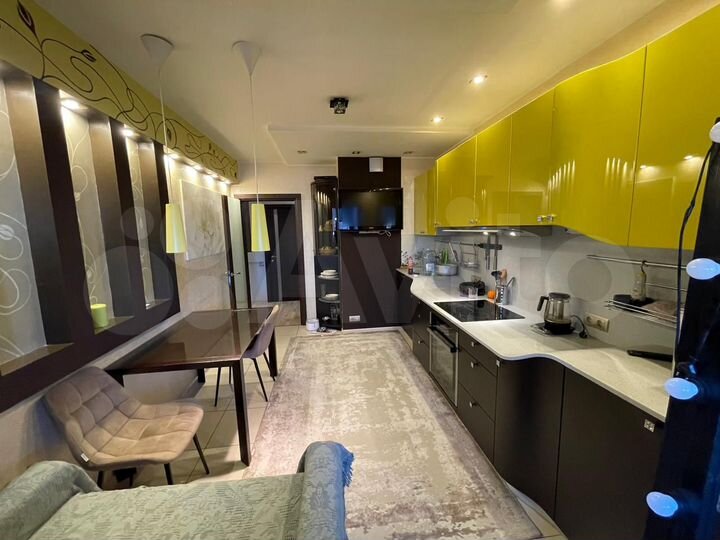 2-к. квартира, 76,6 м², 8/12 эт.