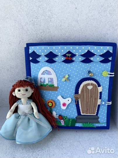 Домик кукольный