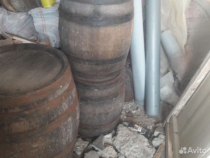 Деревянная бочка