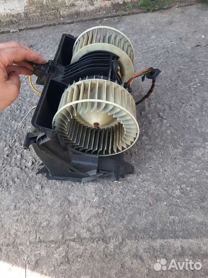 Мотор печки рендж ровер 322