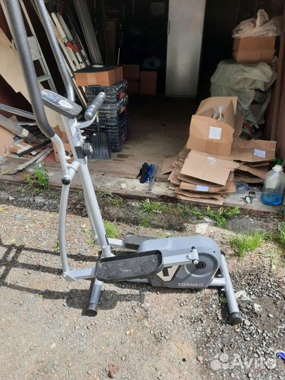 Эллиптический тренажер torneo