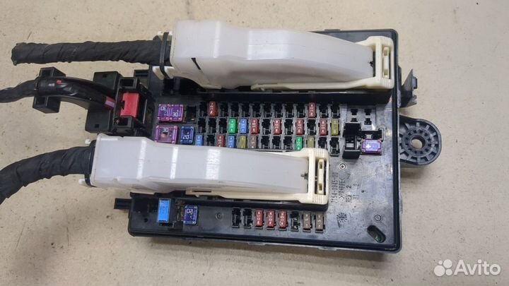 Блок предохранителей Chevrolet Blazer, 2019
