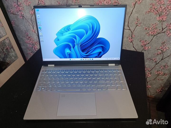 Новый ноутбук 16