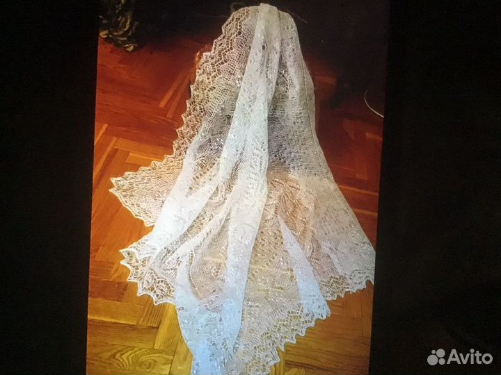 Оренбургский пуховый платок