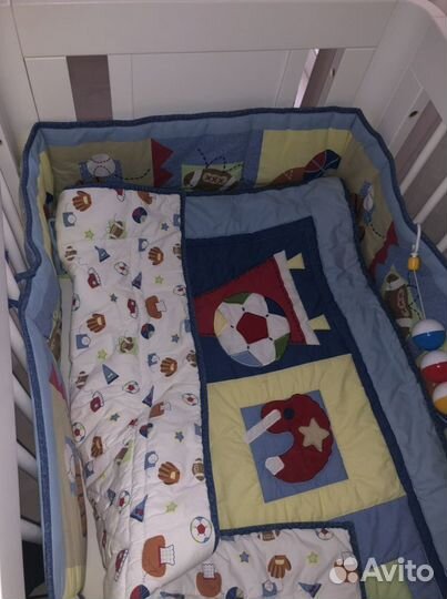 Бордюр, одеяло и простынь на резинке