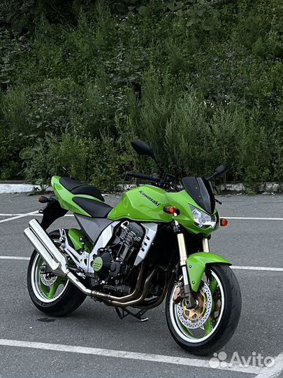 Продам мотоцикл Kawasaki z1000