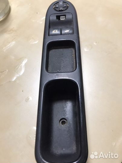 Блок управления стеклоподъемниками Peugeot 207