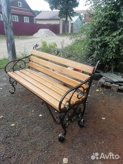 Лавочка садовая