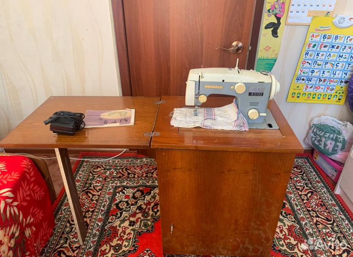 Швейная машина Veritas