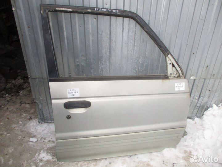 Дверь передняя правая Mitsubishi Pajero 2