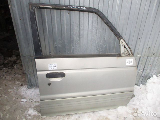 Дверь передняя правая Mitsubishi Pajero 2