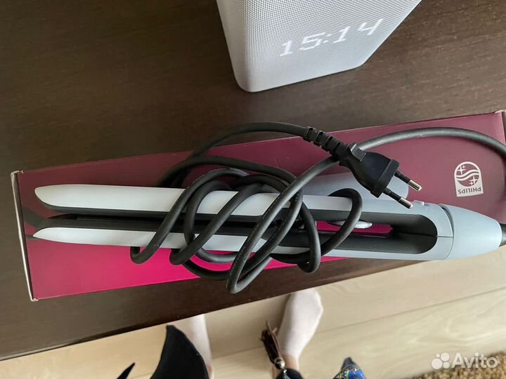 Выпрямитель Philips для волос