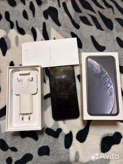 iPhone Xr, 64 ГБ