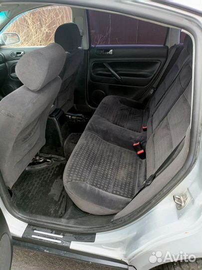 Volkswagen Passat 1.8 AT, 2002, 354 000 км