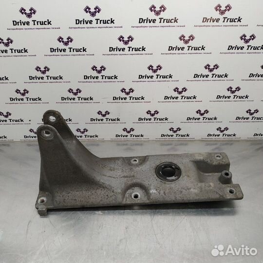 Кронштейн кабины задний Renault Magnum volvo DXI12