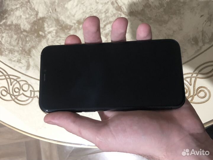 iPhone 11 Pro, 64 ГБ