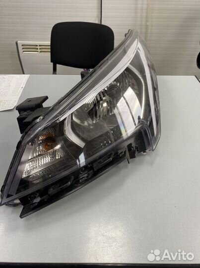 Фара передняя левая Kia Rio 4 2020