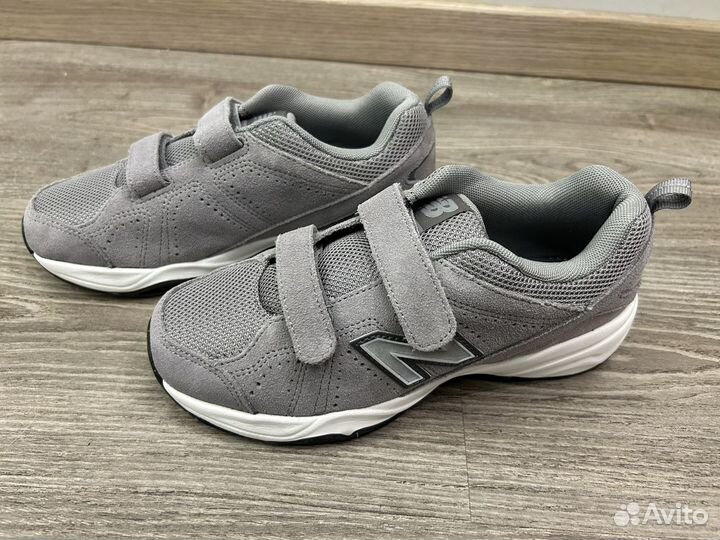 Кроссовки детские новые New balance 2.5