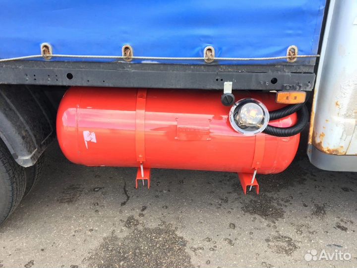 Автомобильный газовый баллон цил. 130л 400х1144