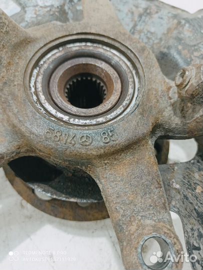 Кулак поворотный передний левый Mercedes W168