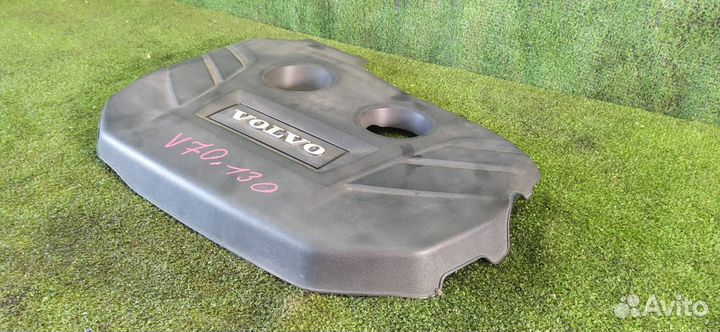 Крышка двс декоративная Volvo V70 B4204T7 2011