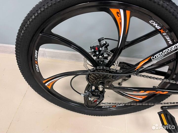 Велосипед новый на литых дисках